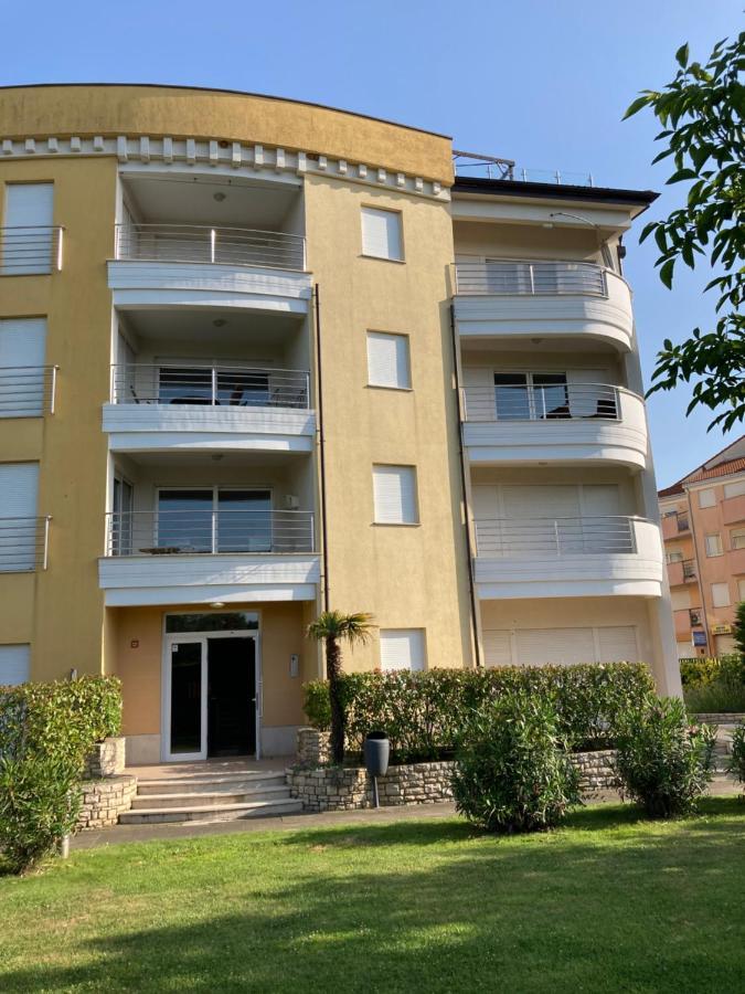 Ferienwohnung Stella Umag Exterior foto